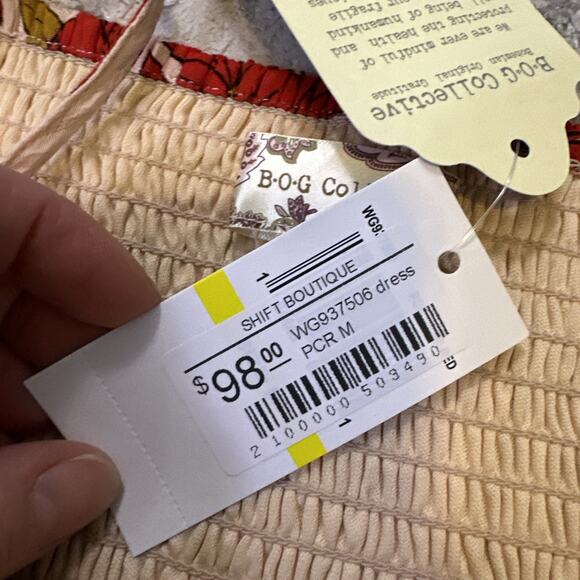 B.O.G Collective Women's Red & Cream Floral Dress Size Medium Fit and Flare NWT - Picture 6 of 9